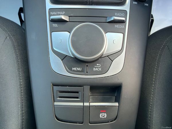 Audi A3 2017 TDI 1.6 only 66000 KM 384569459