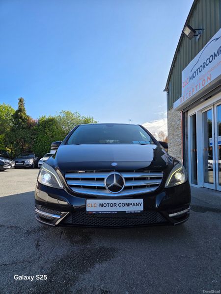 Mercedes B 180 AMG SPEC 384570327