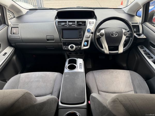2012 Toyota Prius Alpha 7 Seater 1.8 Hybrid 384597947