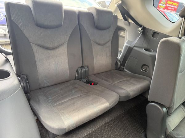 2012 Toyota Prius Alpha 7 Seater 1.8 Hybrid 384597937