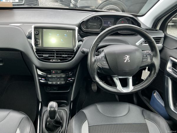 PEUGEOT 2008 1.2 PETROL 62,000 KMS PANORAMIC ROOF 384509423