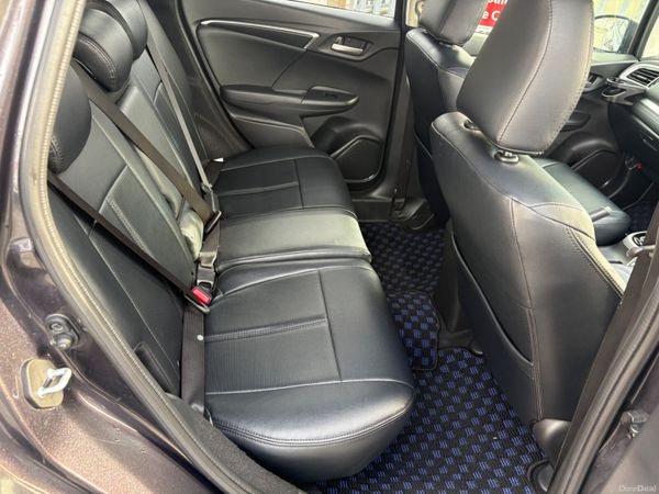 Honda Fit 1.5 hybrid 384510457