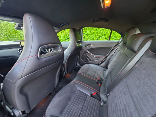 Mercedes-Benz A-Class 180 AMG Sport Auto 384521657