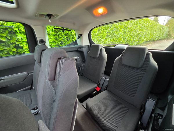 Peugeot 5008 2014 384521829