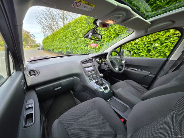 Peugeot 5008 2014 384521831