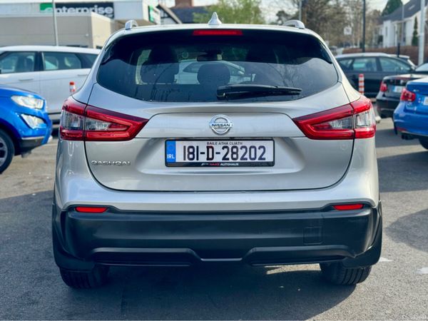Nissan Qashqai 1.2 SV 18 4DR 384524721