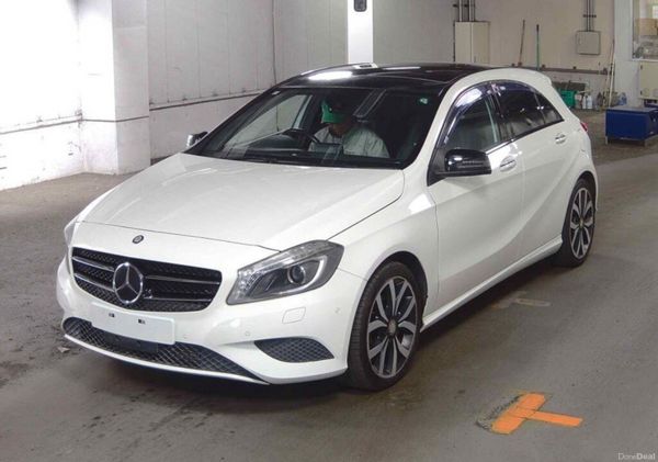 *Now reserved* - 2015 Mercedes A180 - Sunroof 384525089