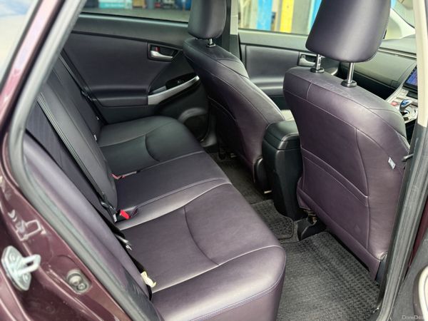 2014 Toyota Prius Hybrid Automatic 384525267