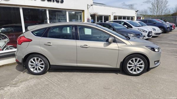 Ford Focus 1.5 TDCi 95PS Titanium 384657281