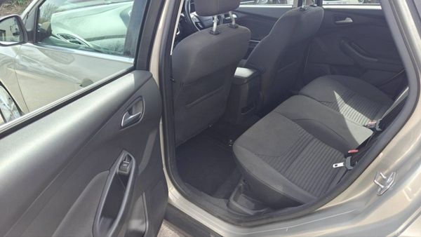 Ford Focus 1.5 TDCi 95PS Titanium 384657289