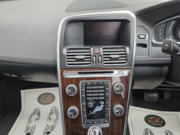 VOLVO XC60 D4 SE LUX AUTO 384664779