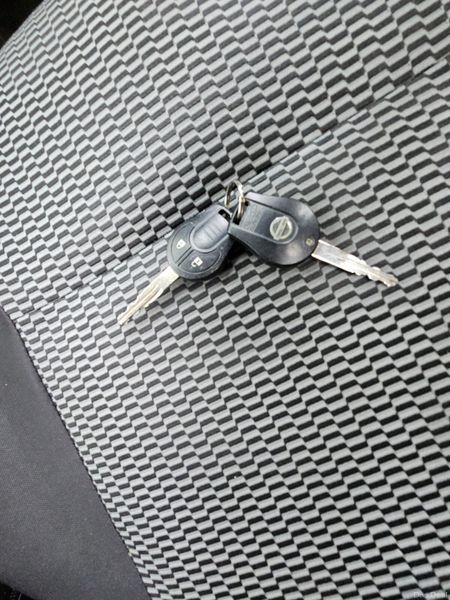 Nissan Micra 2013 1.2 petrol 384665085