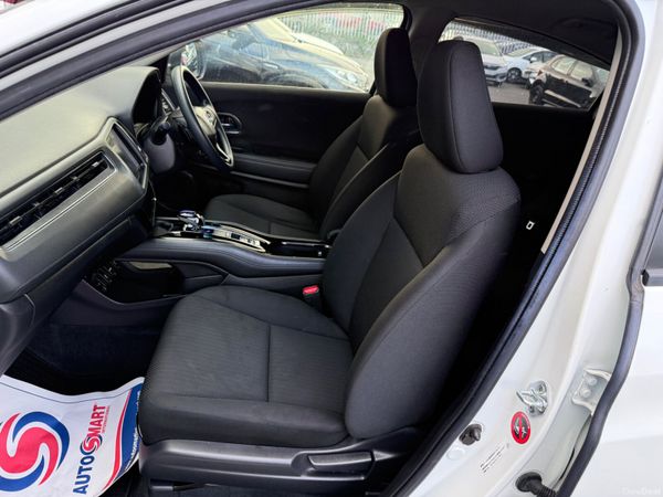 Honda Vezel 2015 384665689