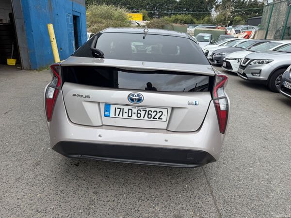 2017 Toyota Prius Hybrid Auto/ G leather Top spec 384665983