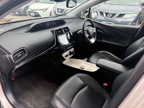 2017 Toyota Prius Hybrid Auto/ G leather Top spec 384665991
