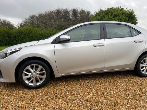 Toyota Corolla 2015 1.4 Diesel D4D 384689653