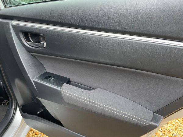 Toyota Corolla 2015 1.4 Diesel D4D 384689683