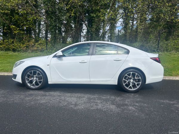 Opel Insignia 2015(NCT 06/27. TAX 09/26) 384690283
