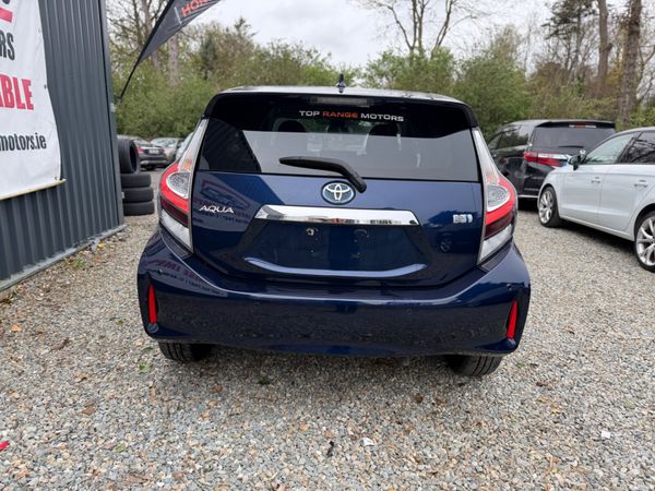 Toyota aqua 2019 384694377