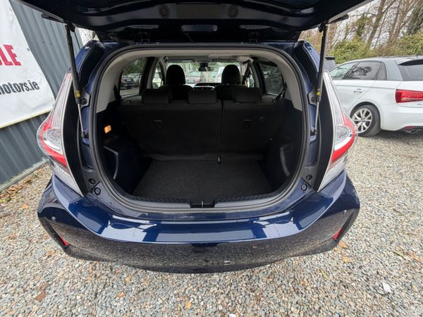 Toyota aqua 2019 384694387