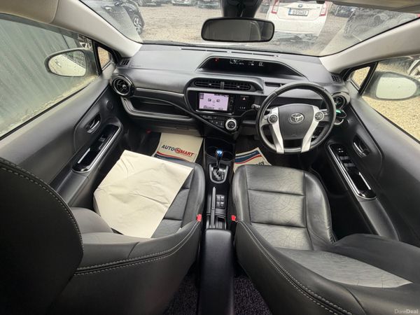 Toyota aqua 2016 384698461