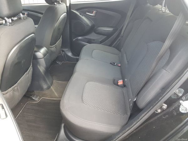 HYUNDAI IX35.. LOW KM...NCT PASS TODAY 384603889