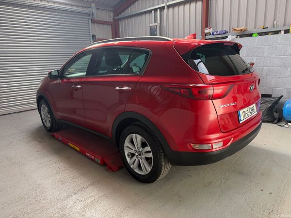 2017 KIA SPORTAGE       PLATINUM  MODEL ! 384612053