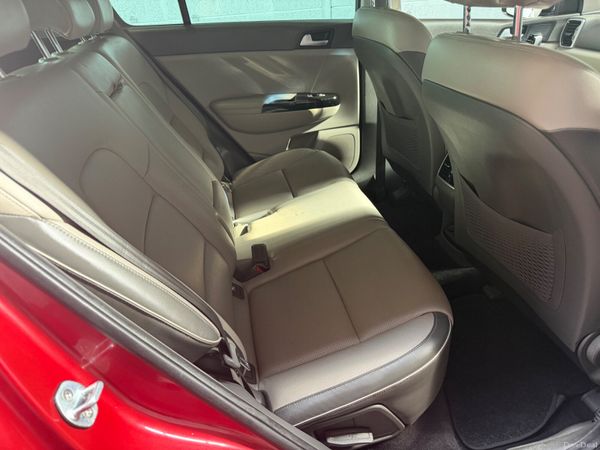 2017 KIA SPORTAGE       PLATINUM  MODEL ! 384612075
