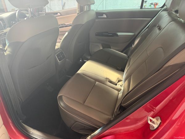 2017 KIA SPORTAGE       PLATINUM  MODEL ! 384612077