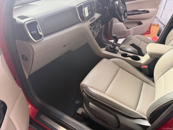 2017 KIA SPORTAGE       PLATINUM  MODEL ! 384612081