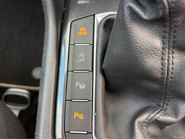 Volkswagen Tiguan R-LINE 2.0 Pan Roof | Timing Bel 384615469