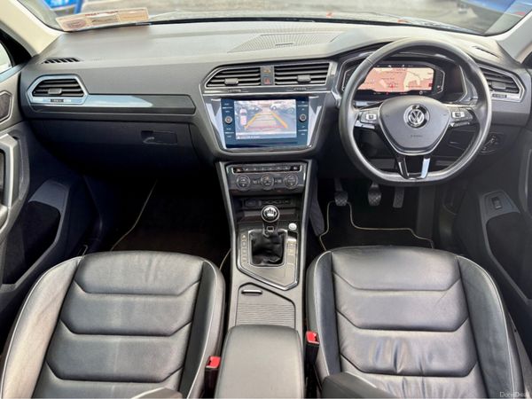 Volkswagen Tiguan R-LINE 2.0 Pan Roof | Timing Bel 384615439