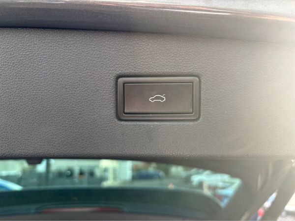 Volkswagen Tiguan R-LINE 2.0 Pan Roof | Timing Bel 384615515