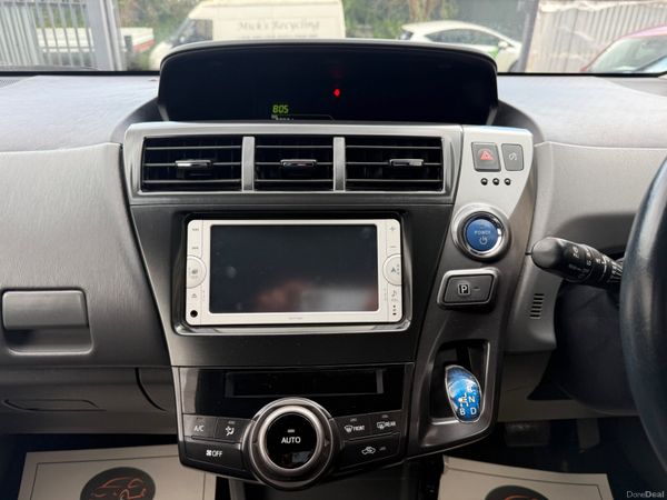 2013 Toyota Prius Alpha 7 Seater 1.8 Hybrid 384616847