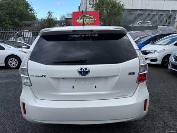 2013 Toyota Prius Alpha 7 Seater 1.8 Hybrid 384616853