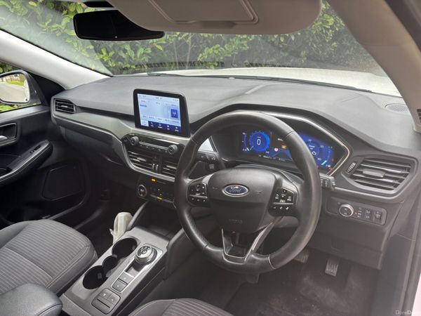 Ford Kuga 2023 384628727