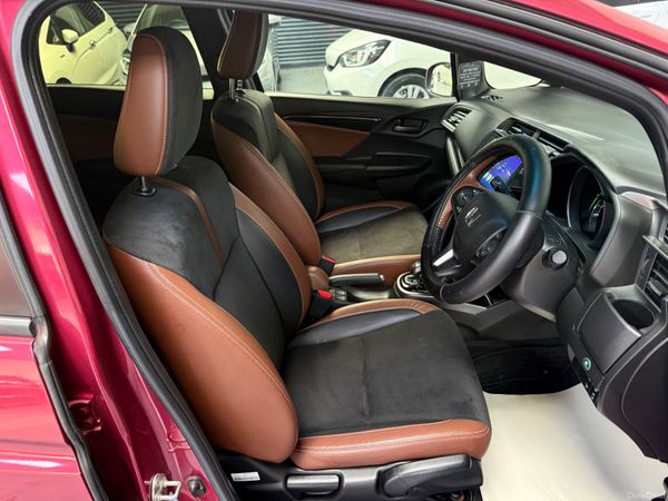 Honda Fit 2018 384762579
