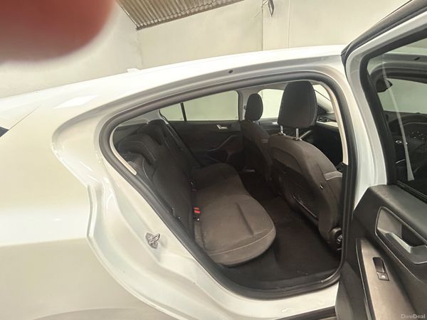 201 FORD FOCUS 1.5TDCI TITANIUM 384764681