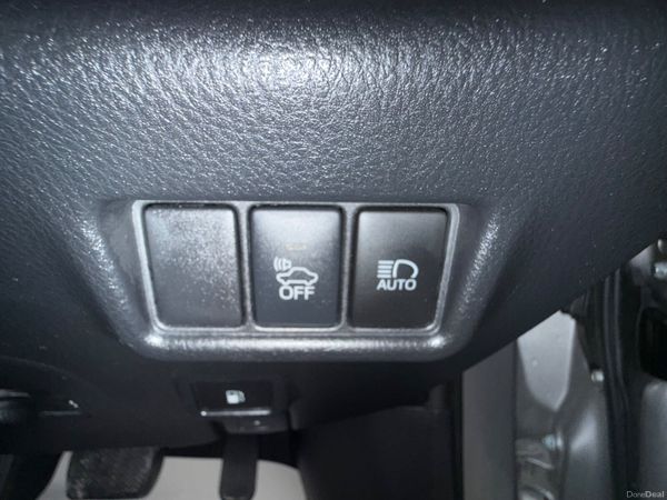 2017 Toyota C-HR 1.8 Hybrid Auto, Top Specs 384770165