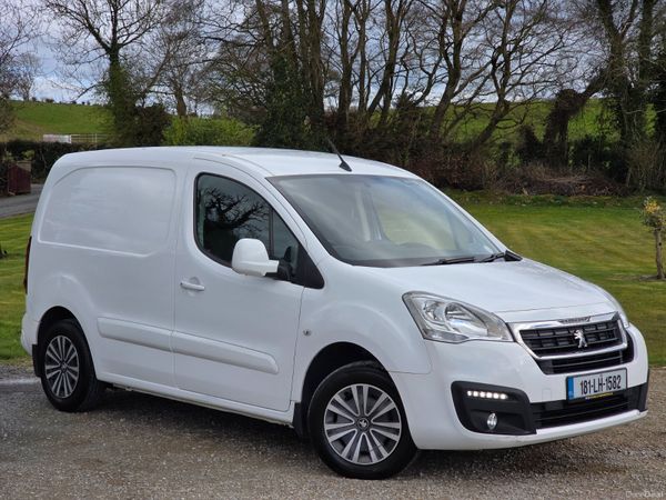 Peugeot Partner 2018 384771889