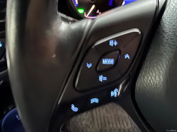 2018 Toyota C-HR 1.8 Hybrid Automatic 384700989
