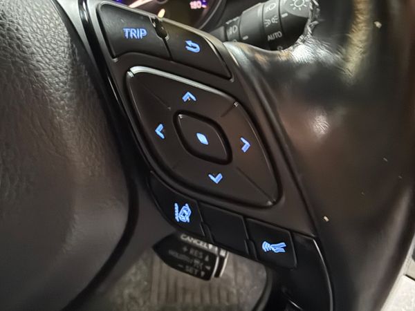 2018 Toyota C-HR 1.8 Hybrid Automatic 384700991