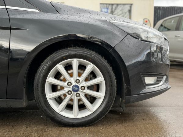Ford Focus TITANIUM 1.5 TD 95PS 6SPEED 4DR 384702545