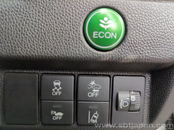 2018 Honda Fit 1.5 Petrol Hybrid 384706129