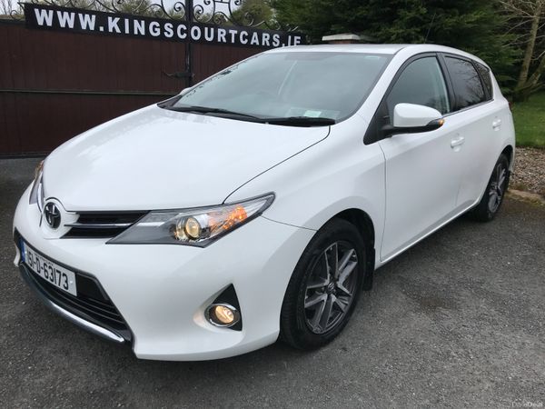 151 Toyota Auris 1.6 Petrol Nct & Tax 384727067