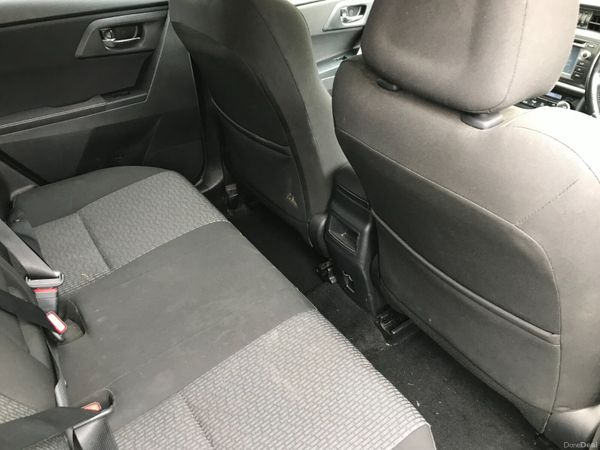 151 Toyota Auris 1.6 Petrol Nct & Tax 384727099