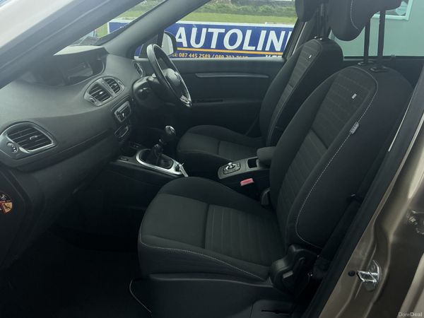 RENAULT GRAND SCENIC 1.5 DIESEL 7 SEATER SPOTLESS 384732003