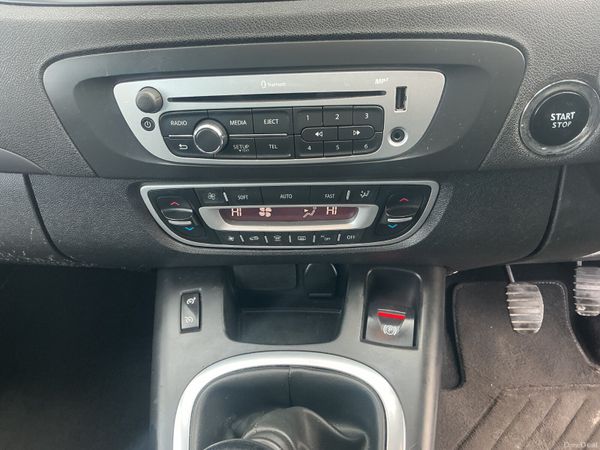 RENAULT GRAND SCENIC 1.5 DIESEL 7 SEATER SPOTLESS 384732009