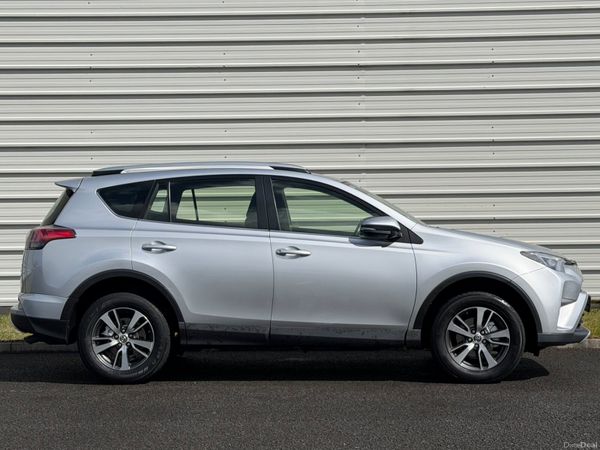 Toyota RAV4 2.0d *NewNCT 384732195