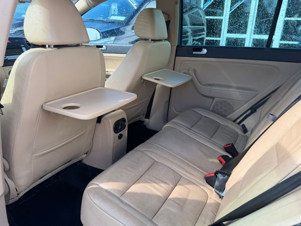 08 Volkswagen Golf Plus 1.4 Auto 384737119